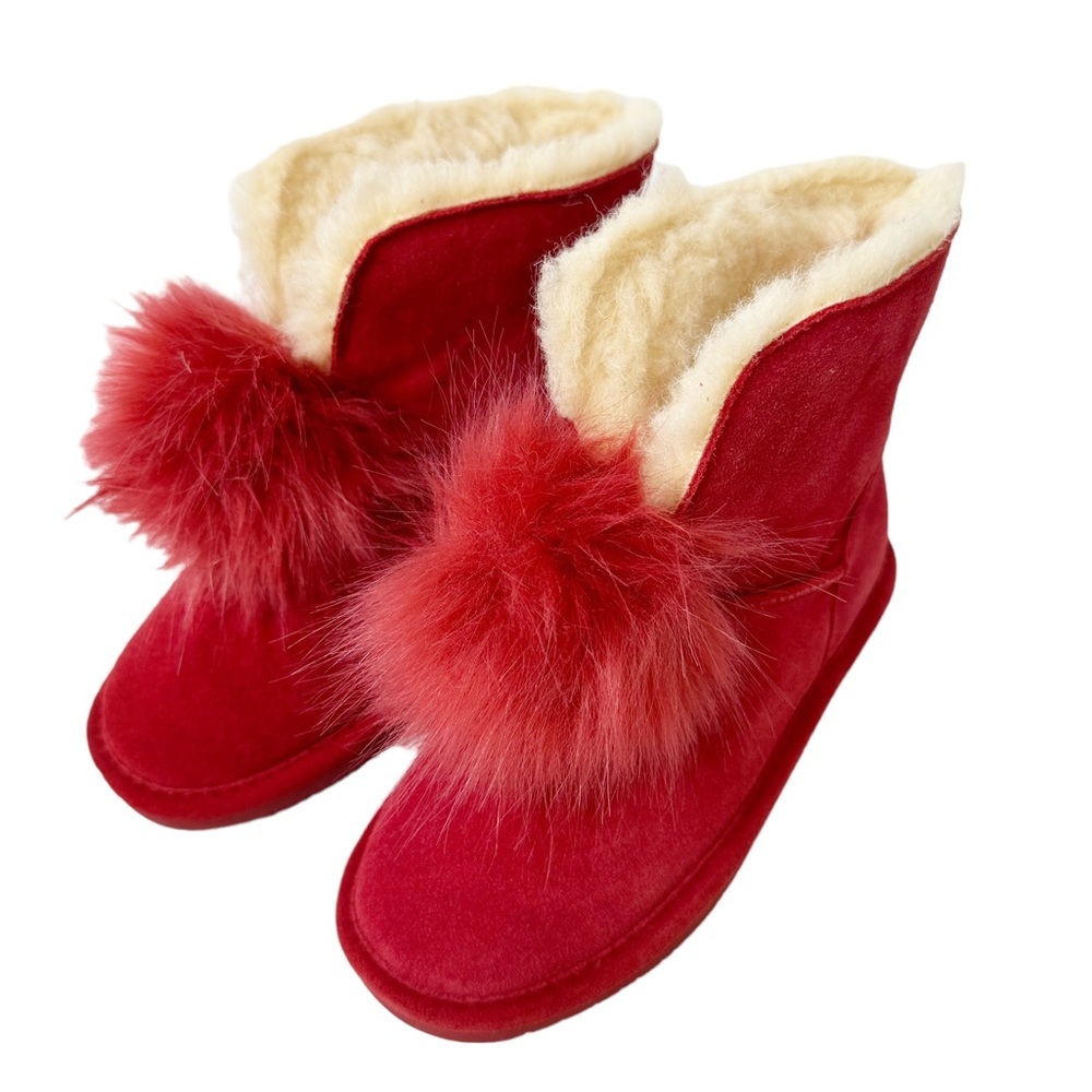BEARPAW Libby Booties Ankle Boot Suede Shearling Sheepskin Pom Pom Sz 7 Magenta